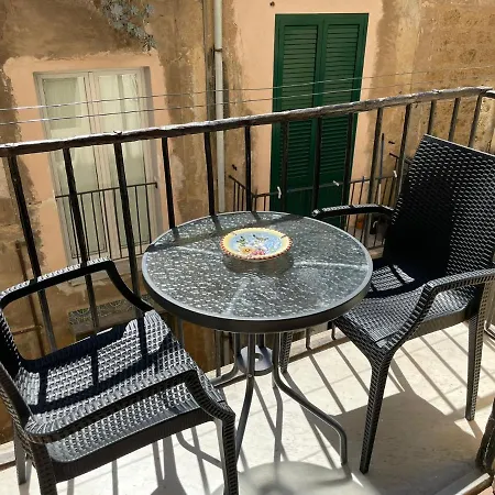 A Casa Di Elena