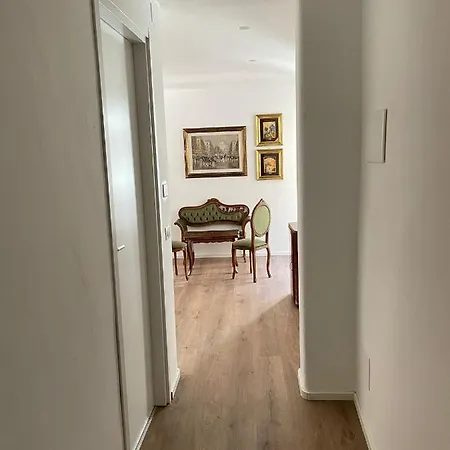 A Casa Di Elena